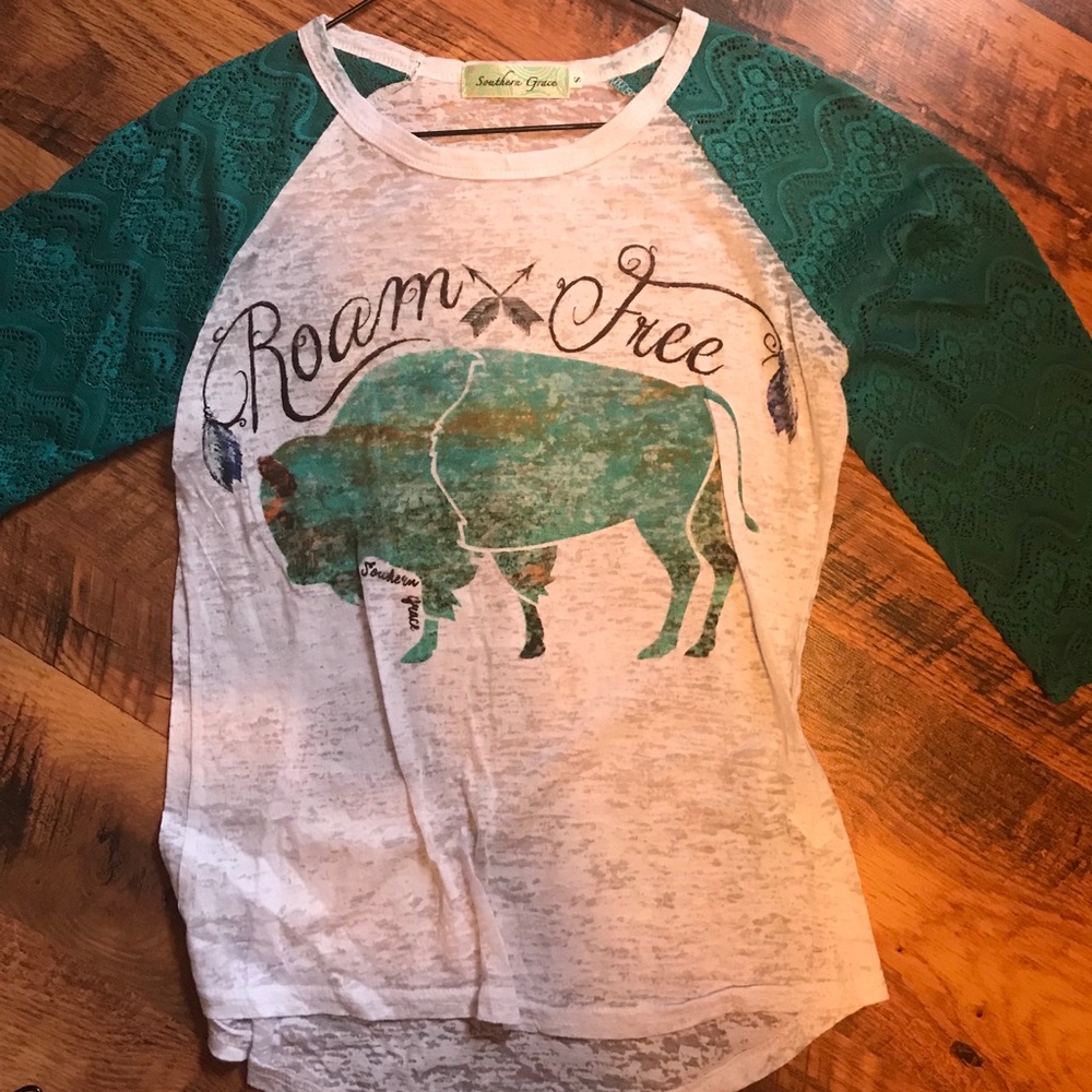 Roam Free Quarter Sleeve Shirt